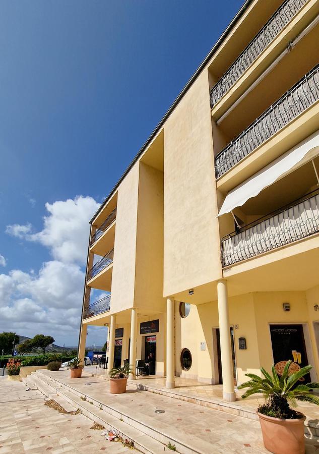 Murphy Holiday Home - Residenza Aldo Moro 02 La Maddalena  Zewnętrze zdjęcie