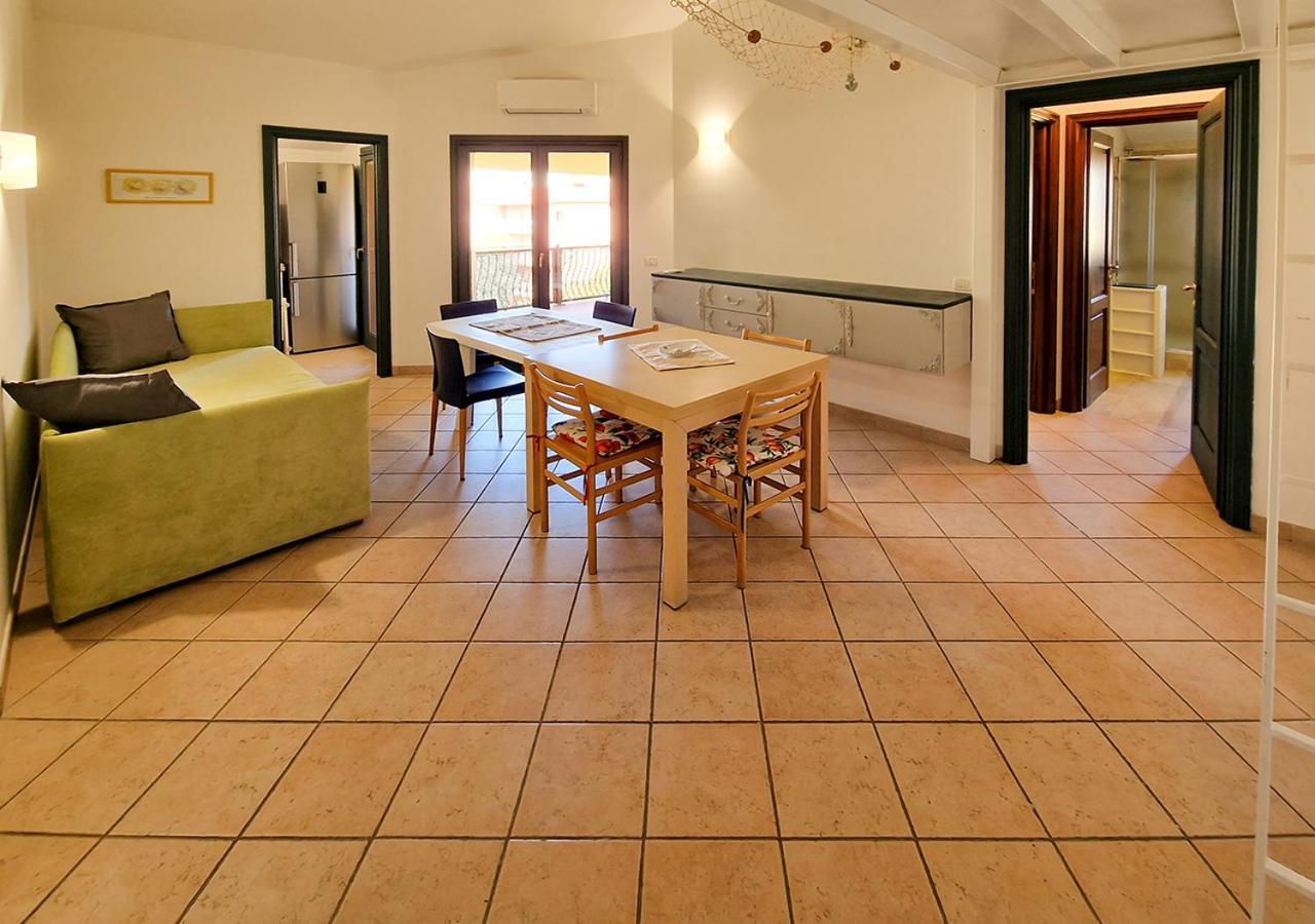 Murphy Holiday Home - Residenza Aldo Moro 02 La Maddalena  Zewnętrze zdjęcie