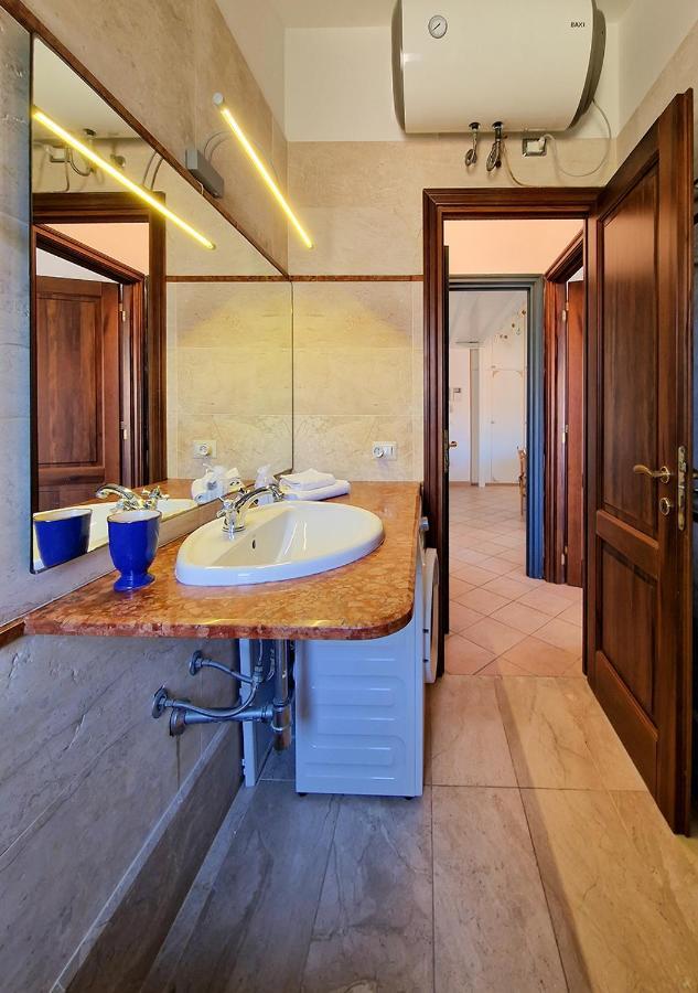 Murphy Holiday Home - Residenza Aldo Moro 02 La Maddalena  Zewnętrze zdjęcie
